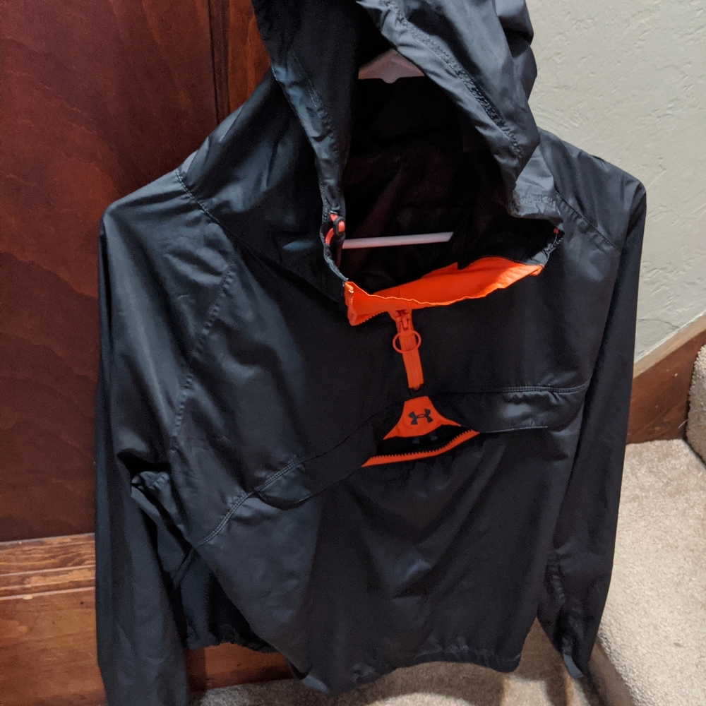 Under Armour Windbreaker